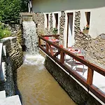 Penzion U Hamru 3*